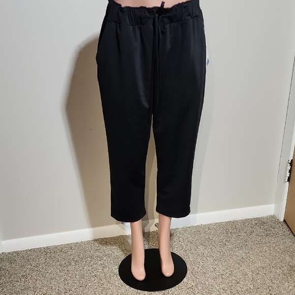 32 Degrees Charcoal Cropped Pants - Picture 2 of 6